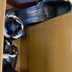 Charles David Black and Cream Heels